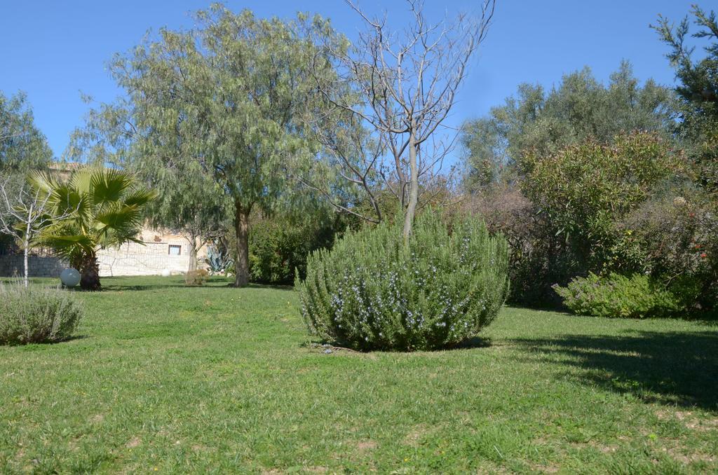 Casina Di Grotta Di Ferro Guest House ซานตาโกรเชกาเมรีนา ภายนอก รูปภาพ