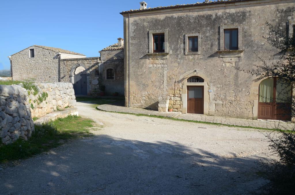 Casina Di Grotta Di Ferro Guest House ซานตาโกรเชกาเมรีนา ภายนอก รูปภาพ