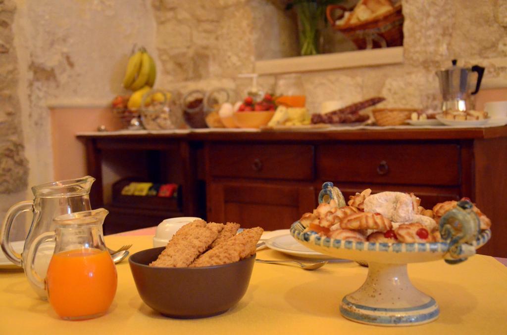 Casina Di Grotta Di Ferro Guest House ซานตาโกรเชกาเมรีนา ภายนอก รูปภาพ