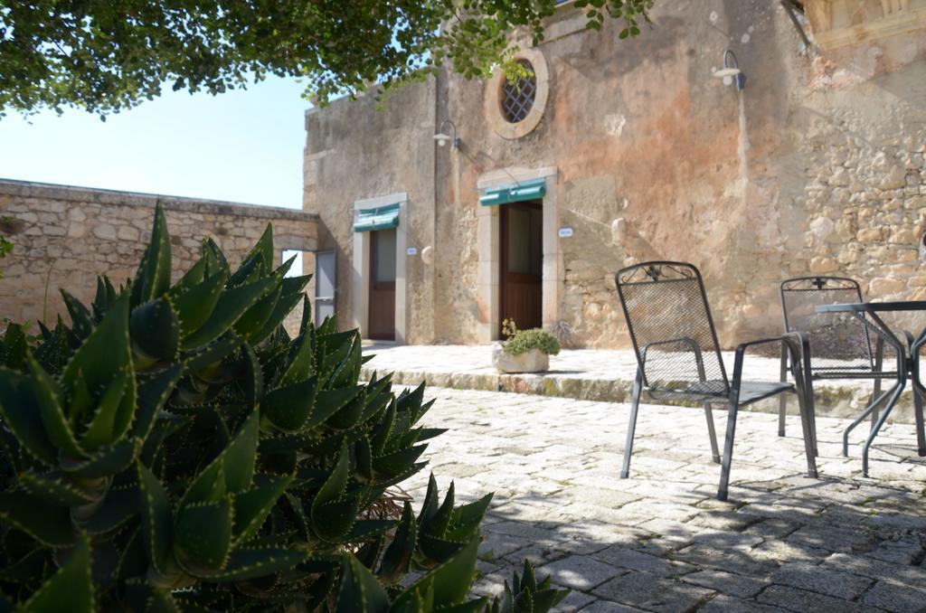 Casina Di Grotta Di Ferro Guest House ซานตาโกรเชกาเมรีนา ภายนอก รูปภาพ