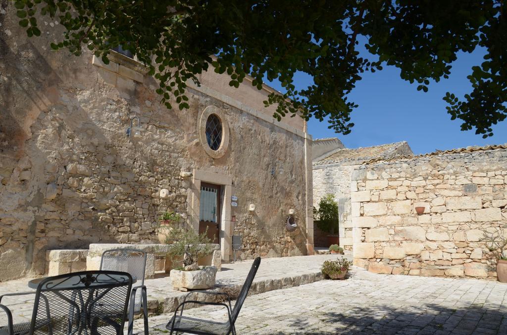 Casina Di Grotta Di Ferro Guest House ซานตาโกรเชกาเมรีนา ภายนอก รูปภาพ