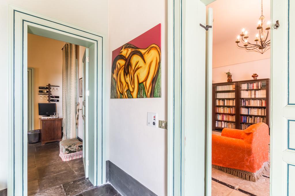 Casina Di Grotta Di Ferro Guest House ซานตาโกรเชกาเมรีนา ภายนอก รูปภาพ